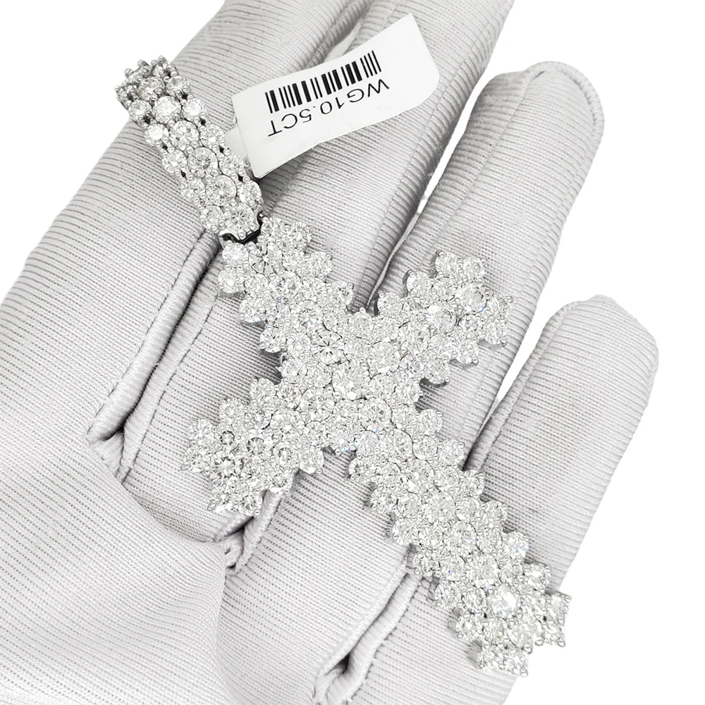 14K White Gold 10.5ct Cross Diamond Pendant