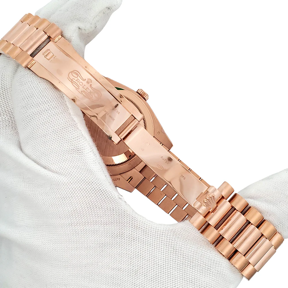 2023 Unworn Rolex Day-Date 40mm 228235 Rose Gold Olive Green Watch Box Papers - Image 6