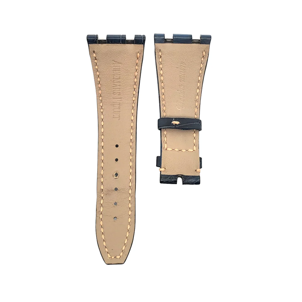 Audemars Piguet Royal Oak 15500 41mm Blue Alligator Leather Strap with Beige Stitching - Image 2
