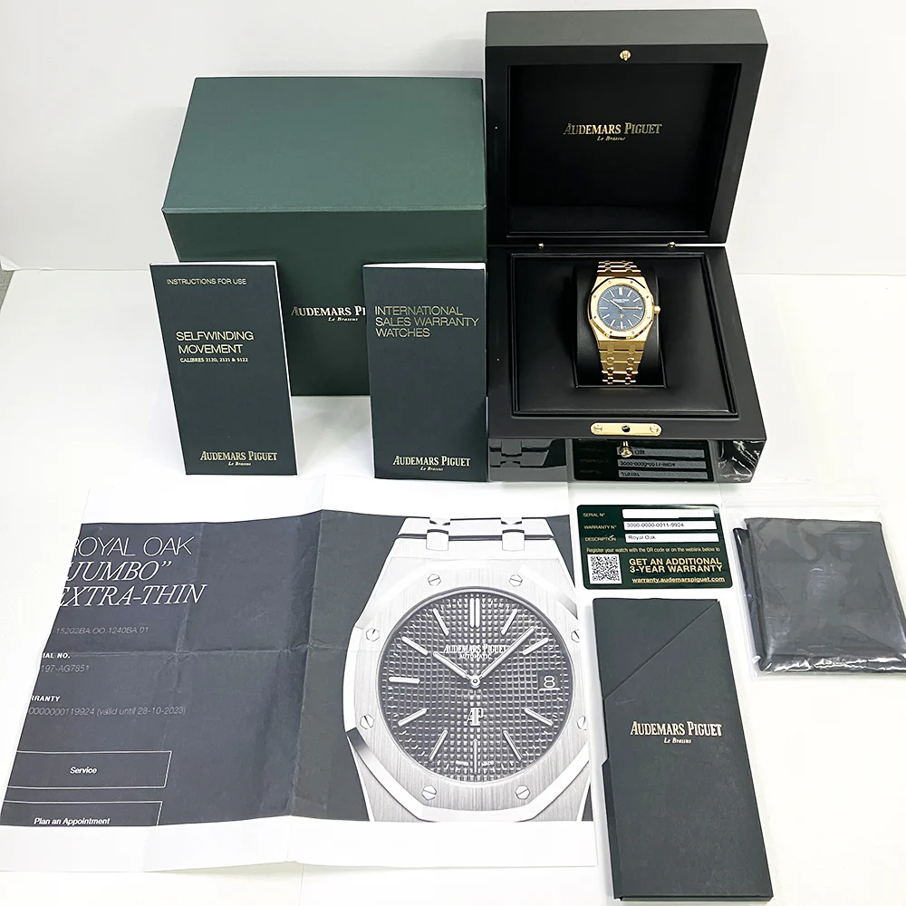 Audemars Piguet Royal Oak 39mm Extra-Thin Yellow Gold Blue Index Yellow Gold Bracelet 15202BA.OO.1240BA.01 - Image 2