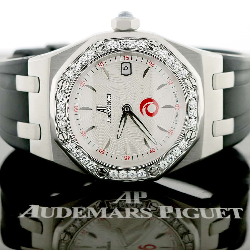 Audemars Piguet Royal Oak Lady Alinghi Original Diamond Bezel SS 33mm Limited Edition 67611ST.ZZ.D012CR.01 Box & Papers - Image 2