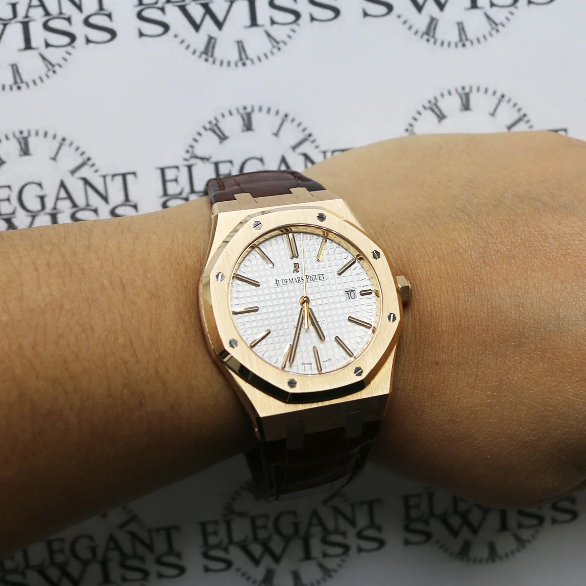 Audemars Piguet Royal Oak Rose Gold 41mm 15400OR.OO.1220OR.02 - Image 2