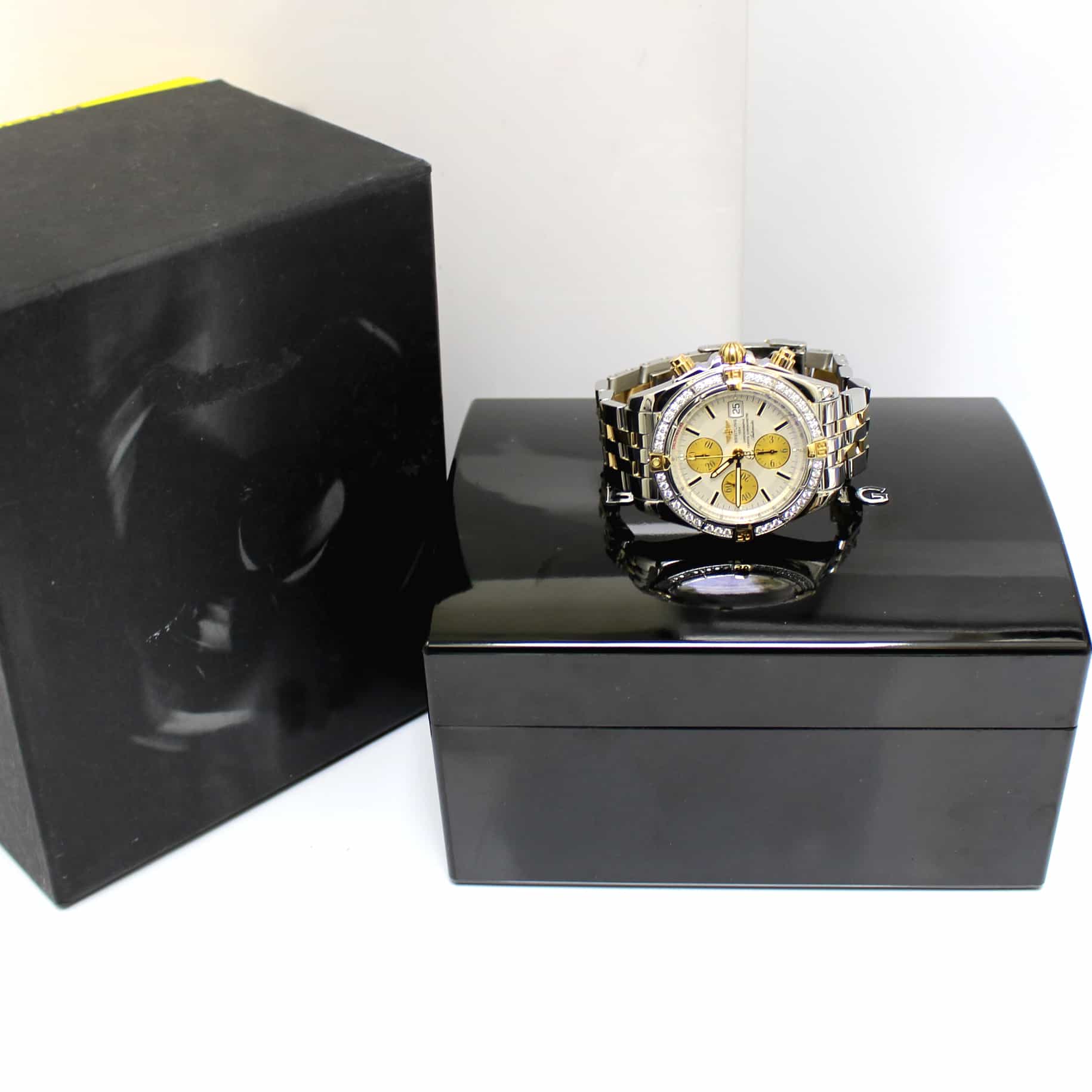 Breitling Chronomat Evolution 2-Tone Yellow Gold & Stainless Steel Original Diamond Bezel Mens Watch B13356 - Image 3