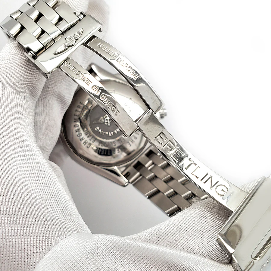 Breitling Chronomat Evolution Chronograph 44mm Silver Dial Stainless Steel Watch A13356 - Image 5