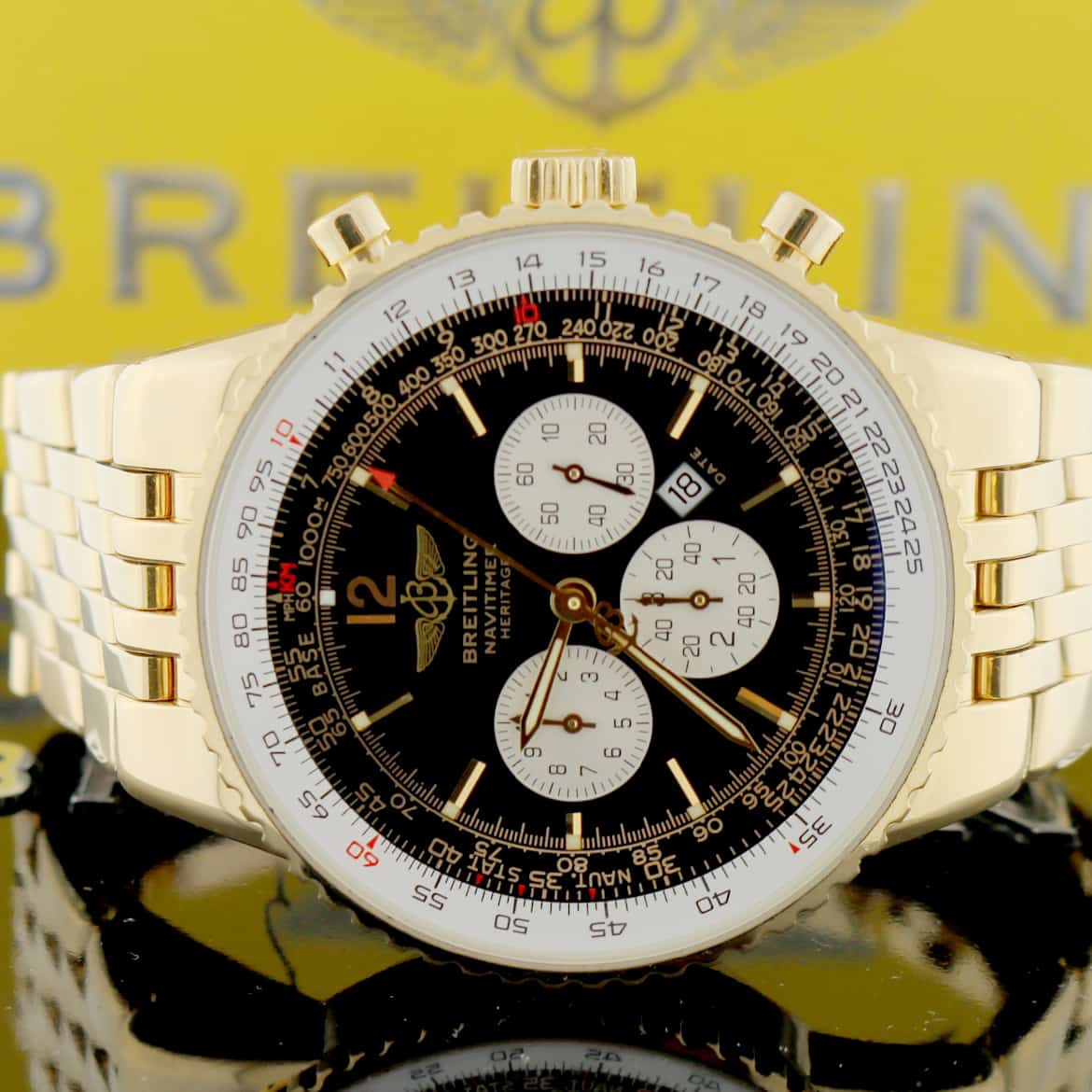Breitling Navitimer World Heritage 18K Yellow Gold Chronograph Automatic Mens 43MM Watch K35340 - Image 2