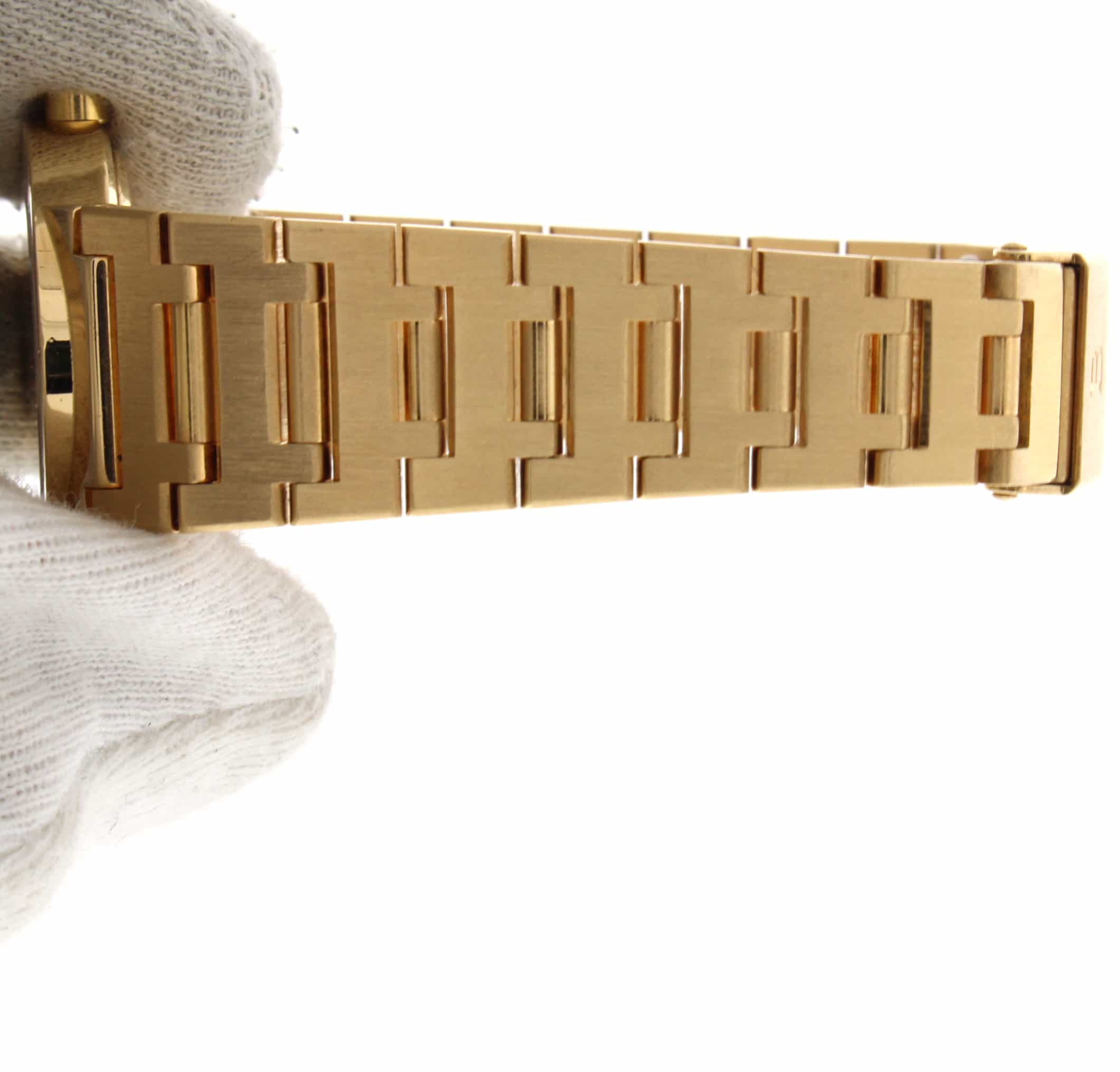 Bvlgari Bvlgari 18K Yellow Gold 26MM Black Dial Ladies Watch BB.26.GGD - Image 6
