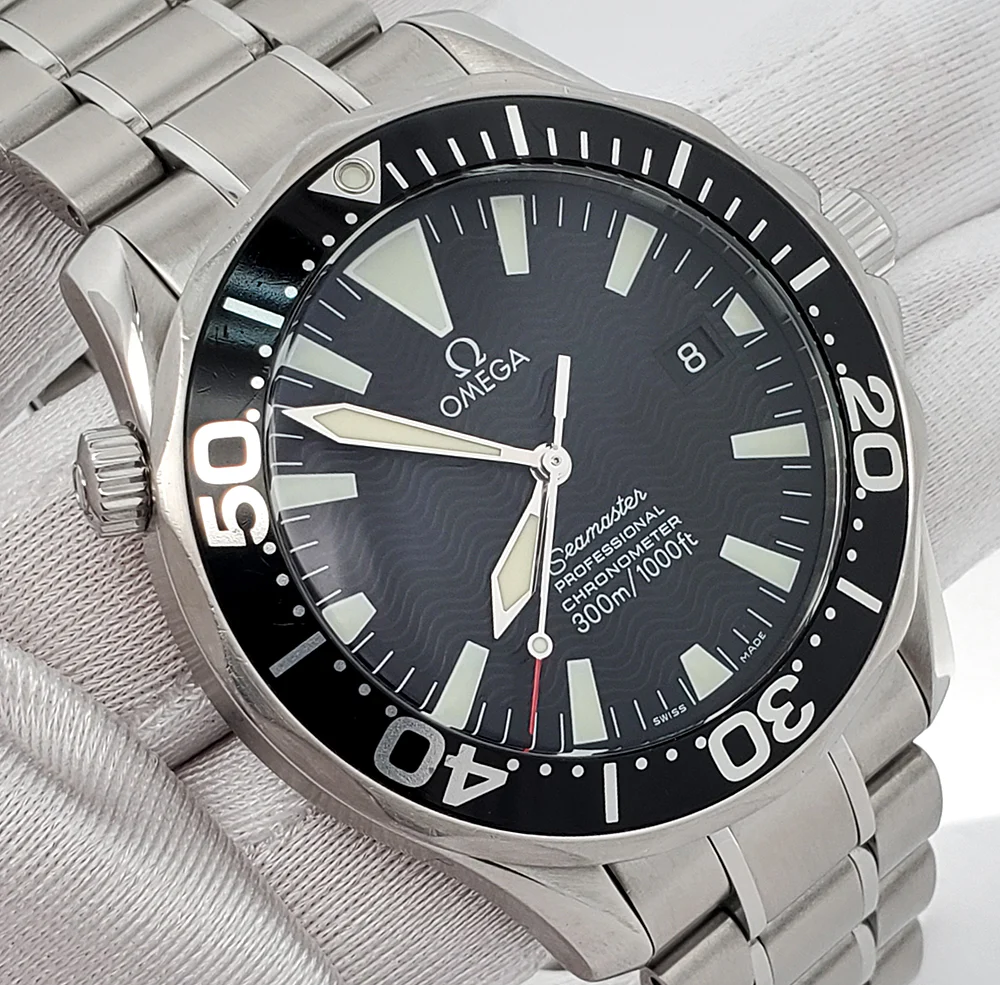 Omega Seamaster Professional 300m Black Wave Dial Watch 2254.50.00 Box Service Papers - Image 3
