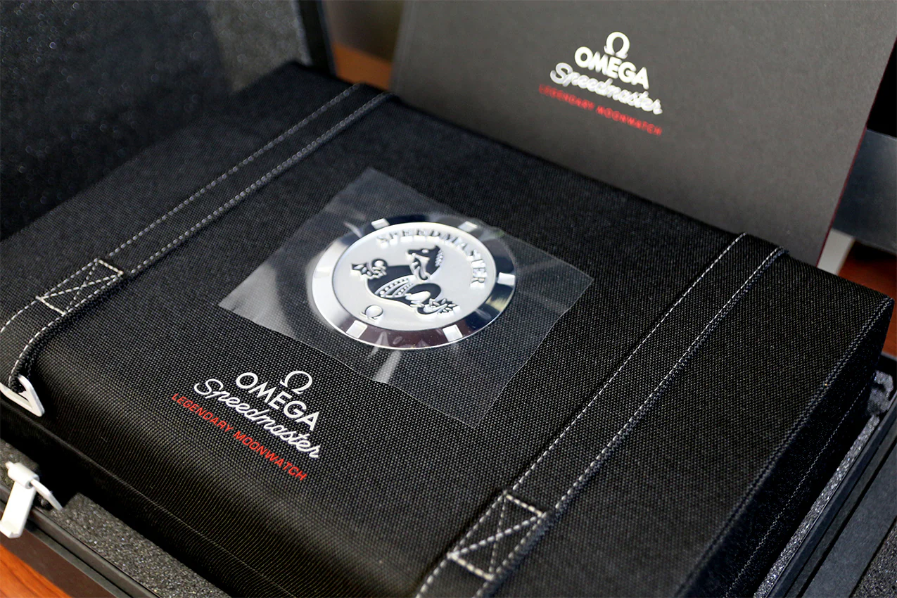 Omega Speedmaster Legendary Moonwatch Special Presentation Box With Straps/Tool/Booklet