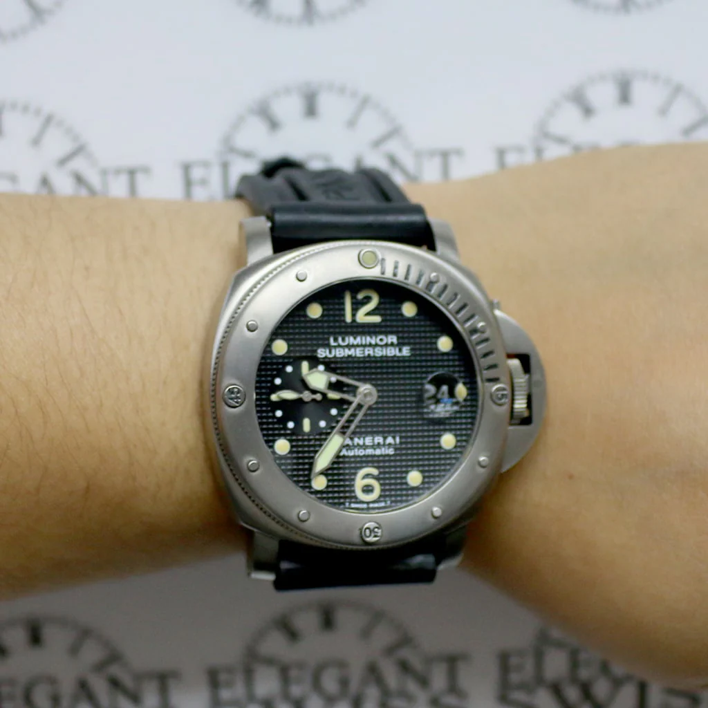 Panerai Luminor Submersible Power Reserve 44MM Automatic Titanium Mens Watch PAM00025 - Image 6