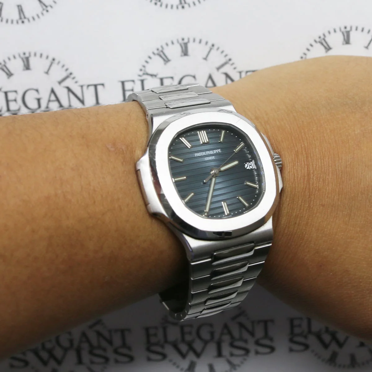 Patek Philippe Nautilus Blue Dial Automatic SS Mens Watch 5711/1A Box & Papers - Image 2
