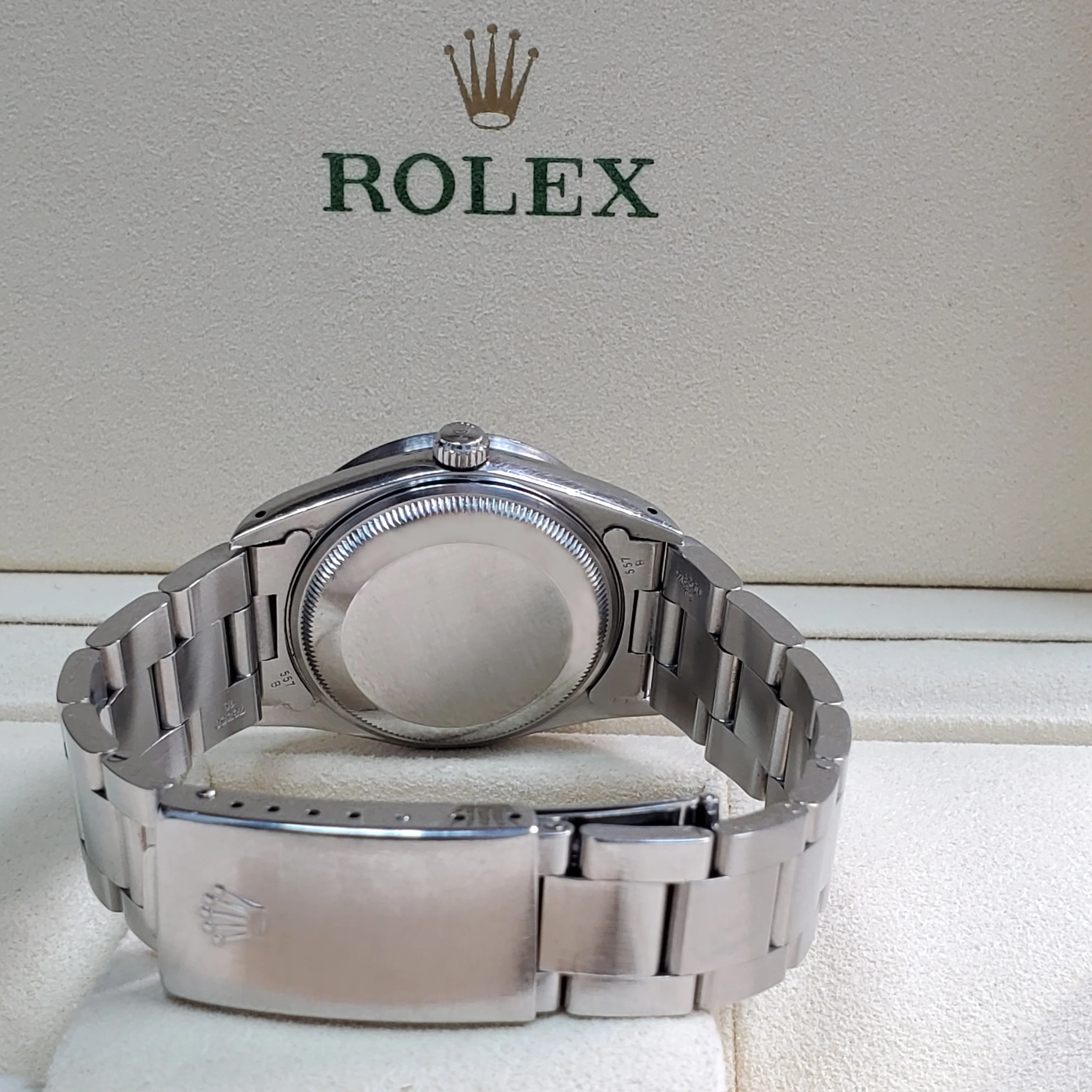 Rolex Date 34mm White Dial Engine Turned Bezel Oyster Watch 15210 Box Papers - Image 4