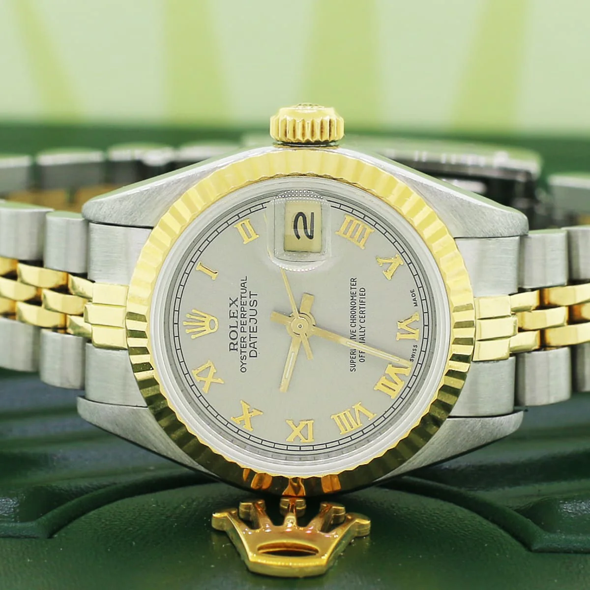 Rolex Datejust Ladies 2-Tone 18K Yellow Gold/Steel 26MM Original Rhodium Roman Dial Jubilee Watch 69173 - Image 2