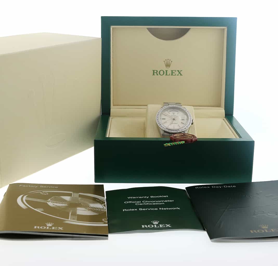 Rolex President Day-Date 18K White Gold 36mm Automatic Mens Watch w/Diamond Bezel 118239 - Image 3