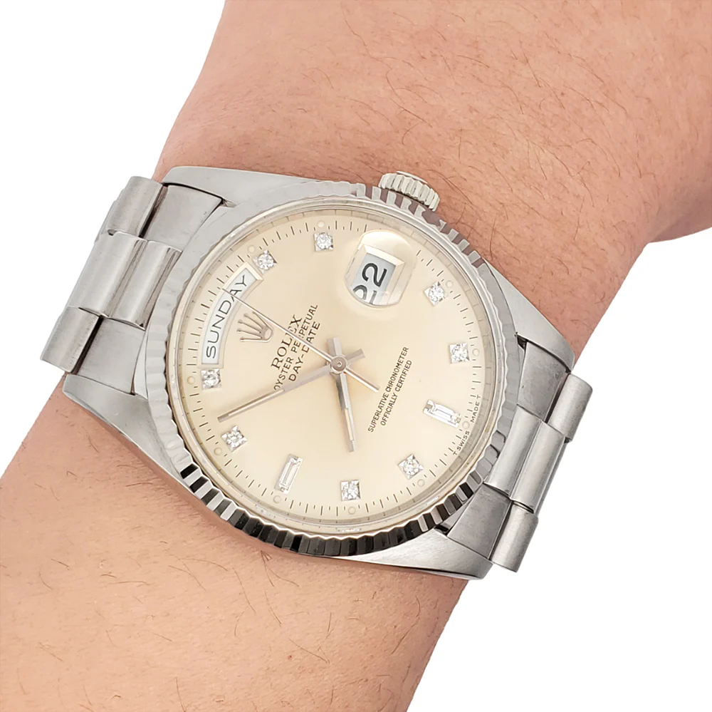 Rolex President Day-Date 36mm 18239 Factory Diamond Dial Double-Quick White Gold Watch - Image 3