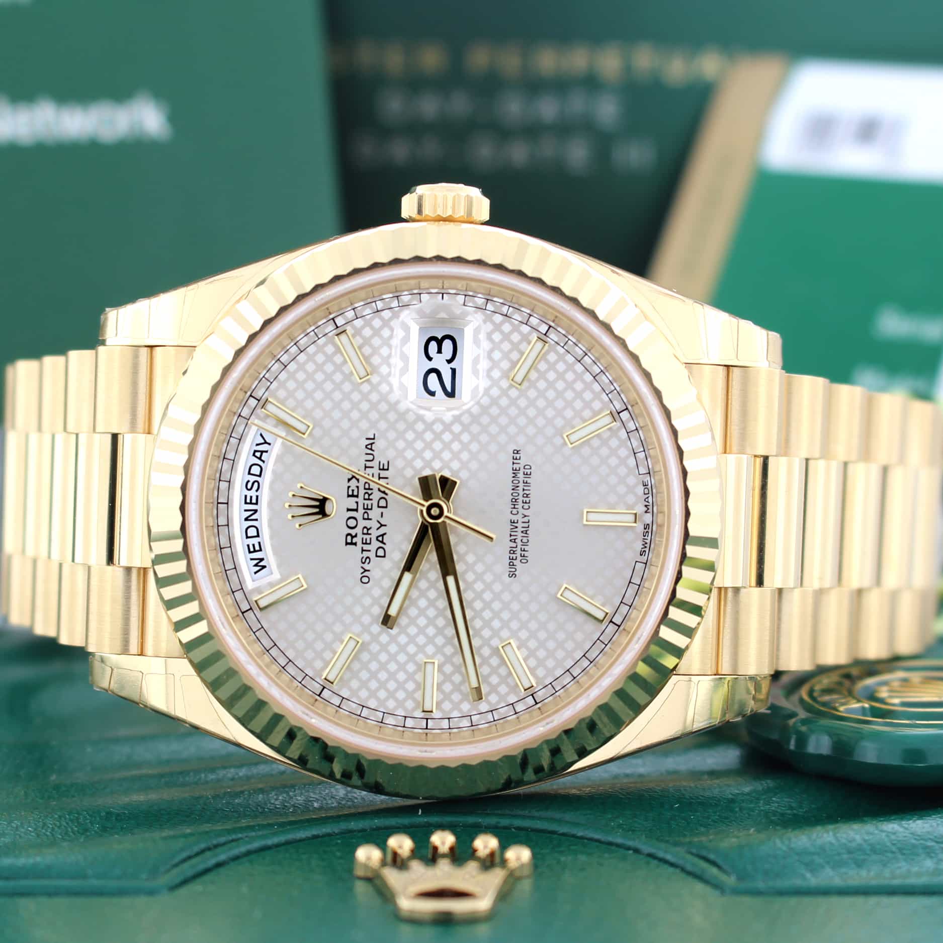 Rolex President Day-Date 40 18K Yellow Gold Silver Motif Dial Automatic Mens Watch 228238 - Image 2