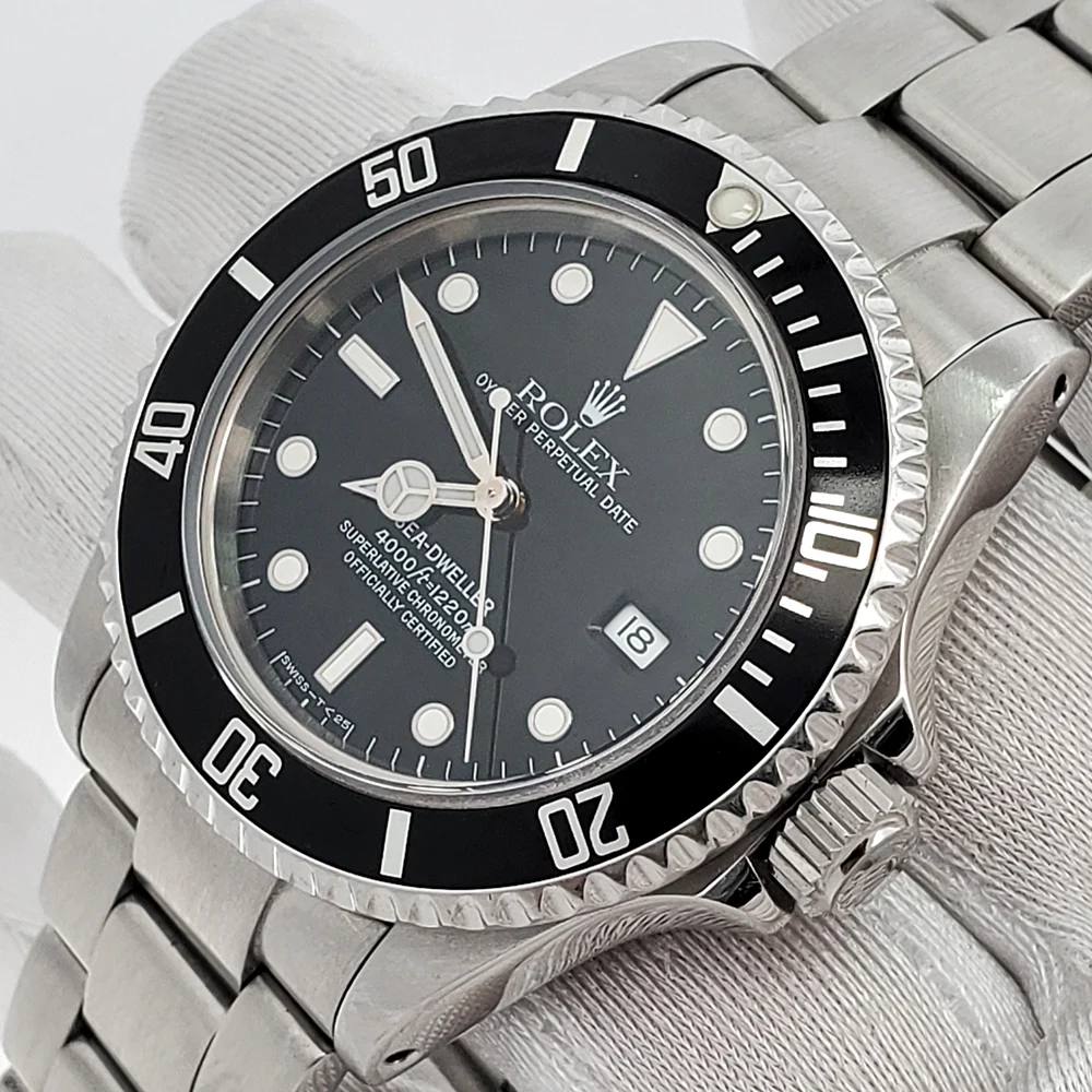 Rolex Sea-Dweller 4000 40mm Oyster Steel Watch 16600