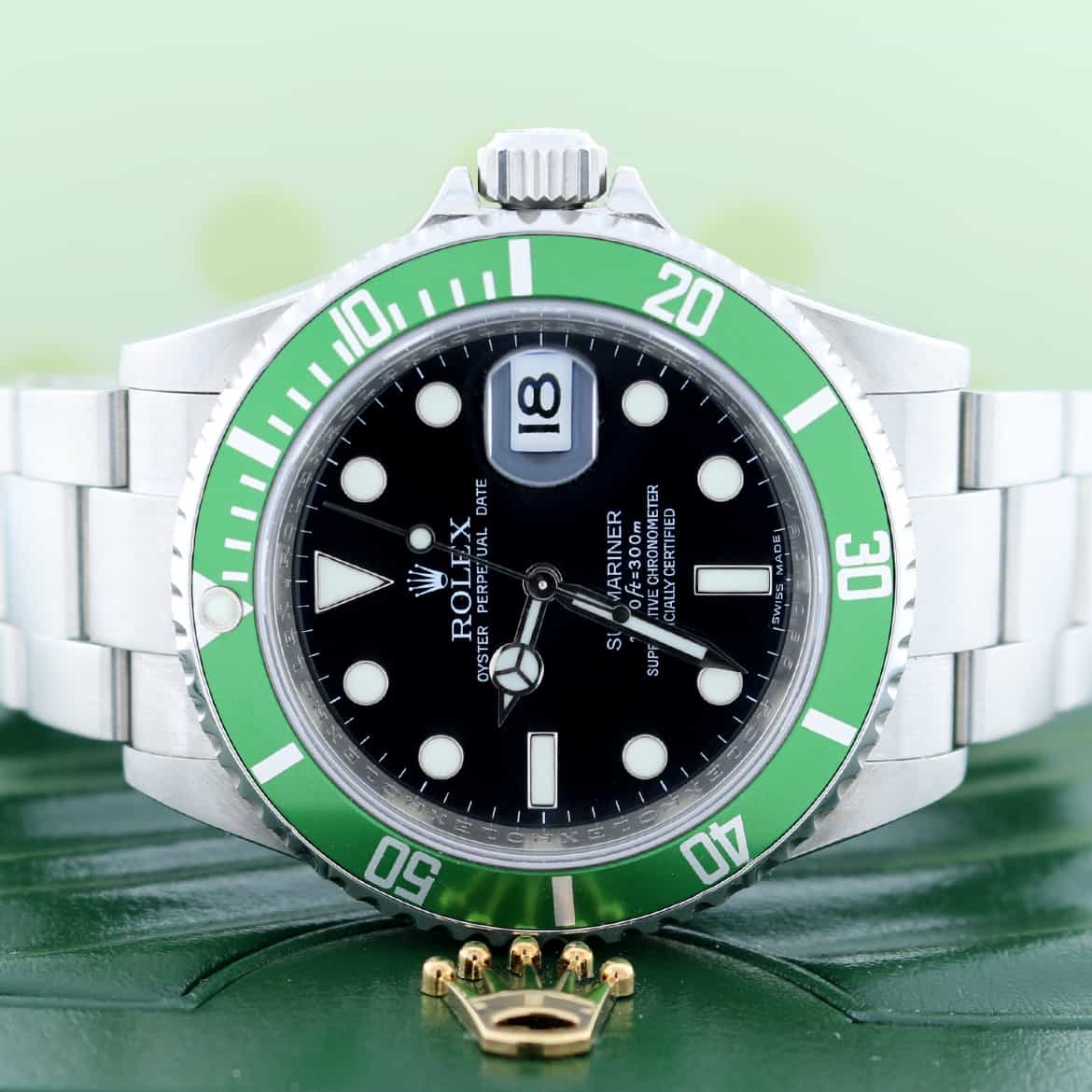 Rolex Submariner Date 40MM Green Bezel Automatic Stainless Steel Mens Oyster Watch 16610 - Image 2