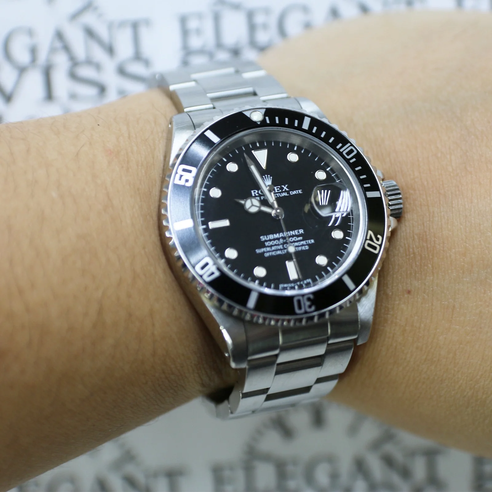 Rolex Submariner Date Black Dial 40MM Stainless Steel Oyster Mens Watch - Image 4