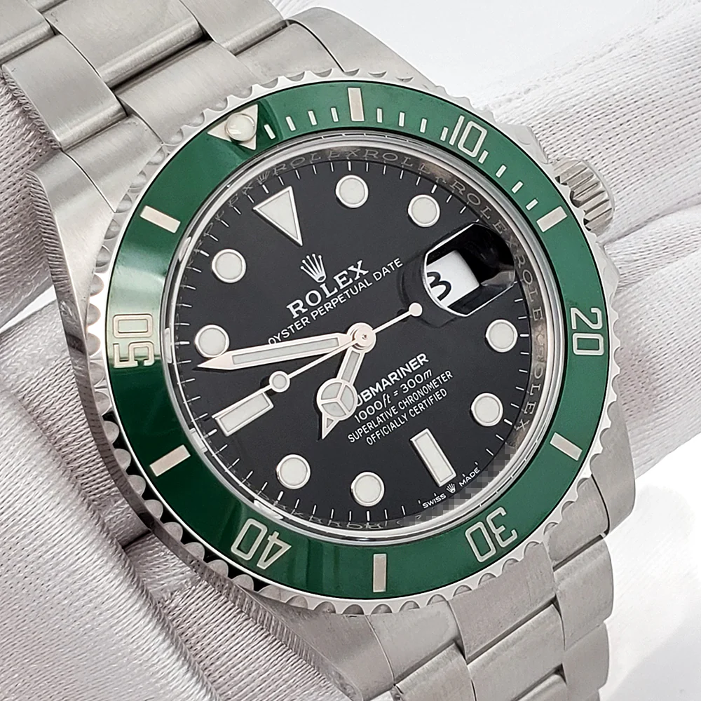 Unworn 2025 Rolex Submariner "Starbucks" Date 41mm 126610LV Green Bezel Watch Box Papers - Image 3