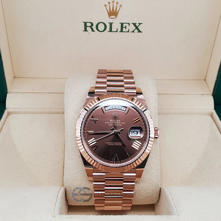 Unworn Rolex Day-Date 40 President Rose Gold Chocolate Dial 228235 Watch Box Papers 2022 - Image 3